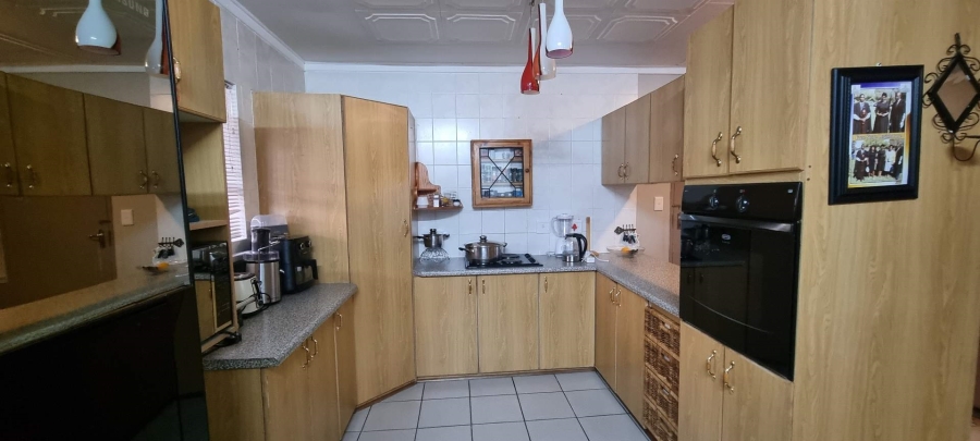 3 Bedroom Property for Sale in Langenhovenpark Free State